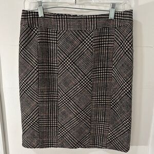J.Mc Laughlin Classic Plaid Mini Skirt in Black and Brown Size 4